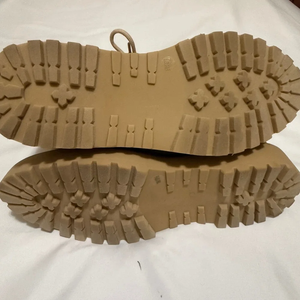 JLO Jennifer Lopez Tan Faux Fur Lined Lace Up Winter Snow Boots Lug Sole 7M 37.5